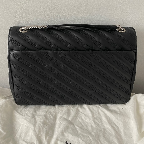 Authentic Balenciaga BB Round Bag Large - Picture 6 of 10